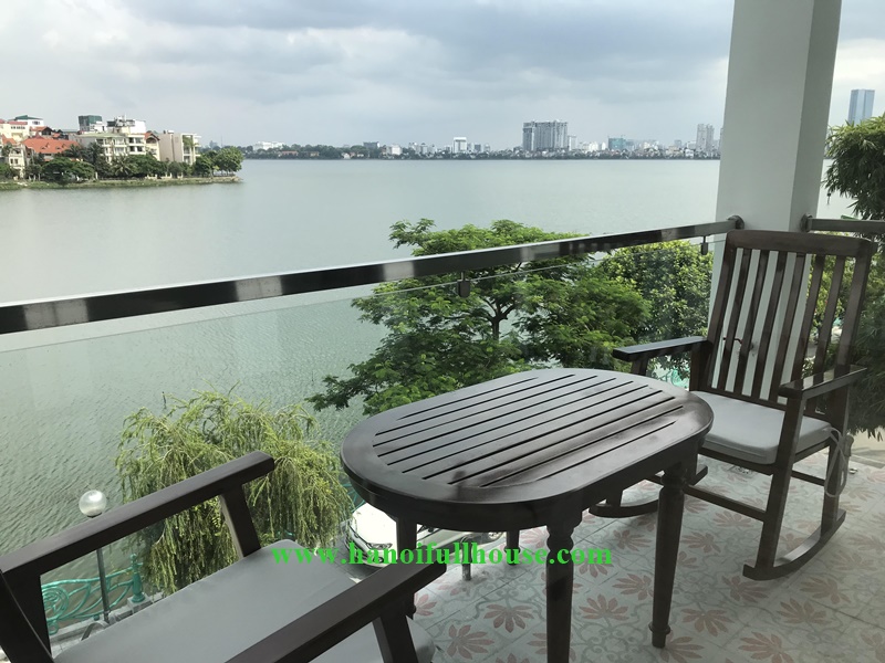 Luxury West lake view apartment with 02 bedrooms, 02 bathrooms in Hanoi